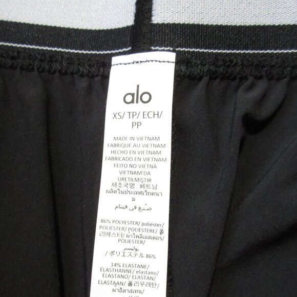 NWT Alo Yoga Regular Suit Up Trouser in Black Pleated Loose Relaxed Pants XS - Picture 5 of 8